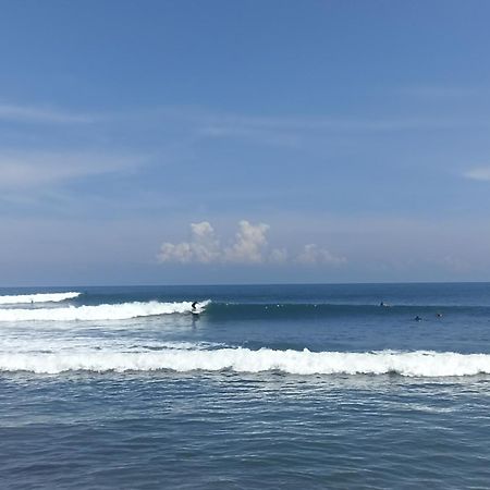 Ayolah Surf House &Surf Camp Apartment Jembrana  Exterior photo