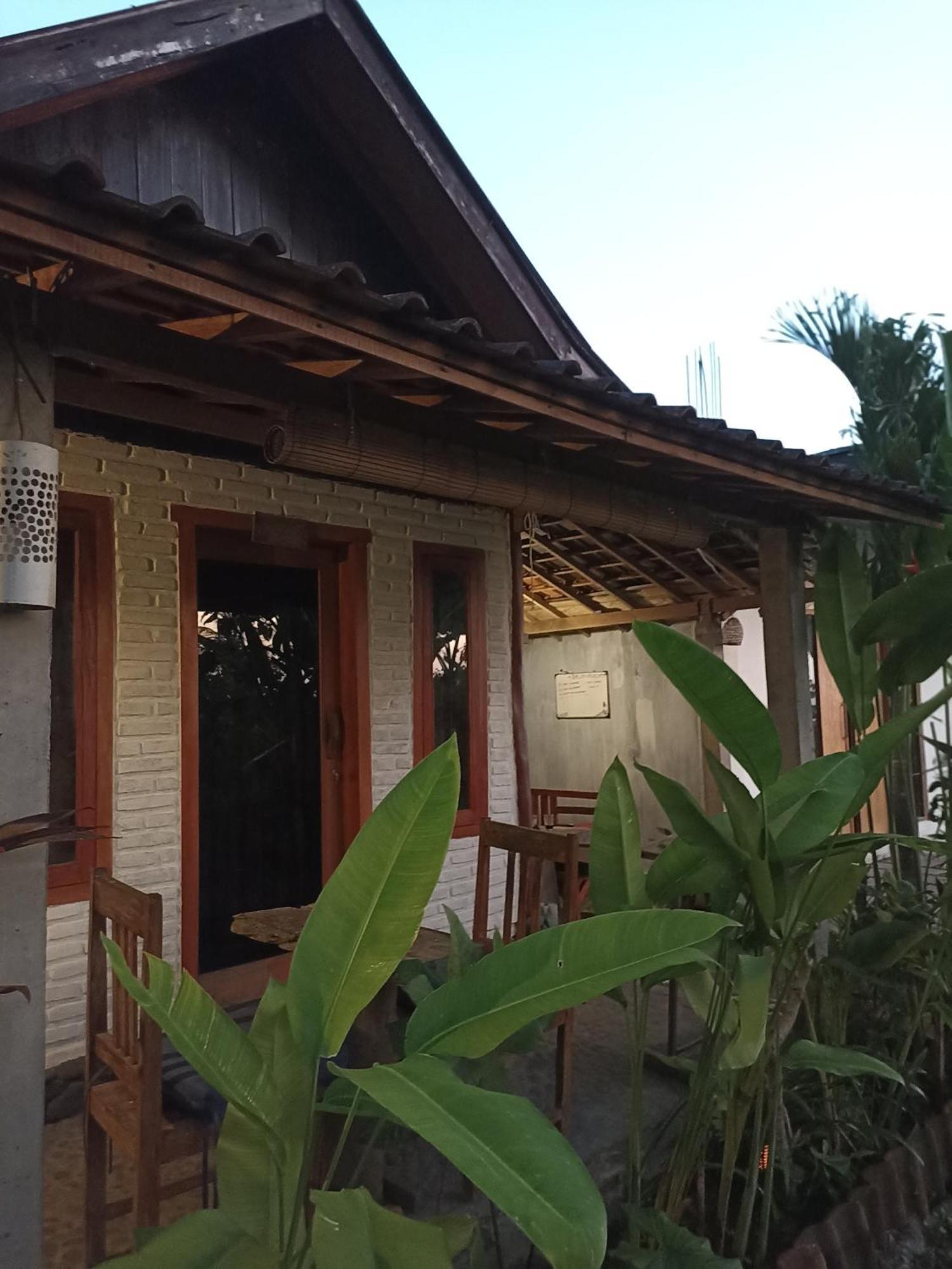 Ayolah Surf House &Surf Camp Apartment Jembrana  Exterior photo