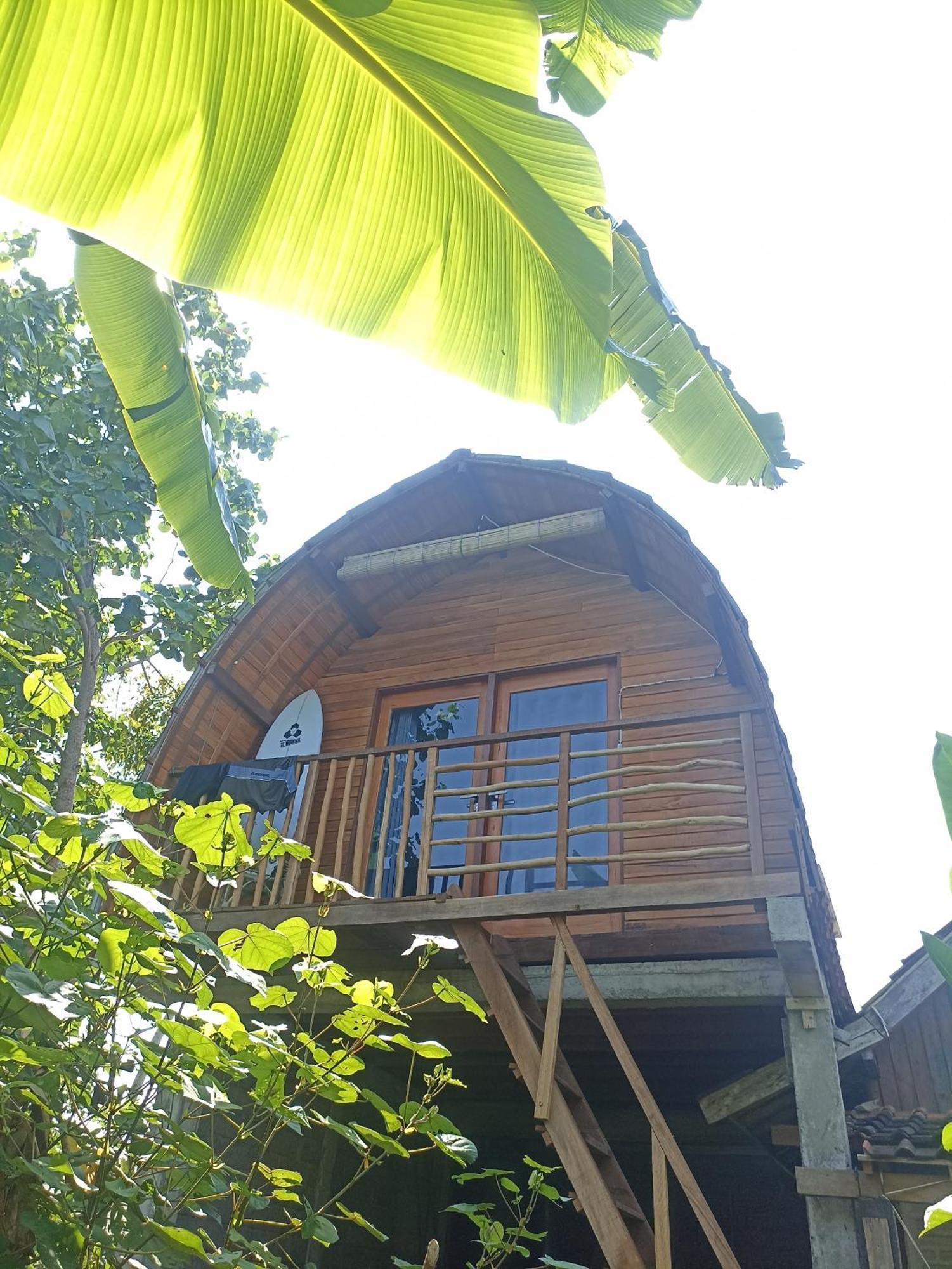 Ayolah Surf House &Surf Camp Apartment Jembrana  Exterior photo