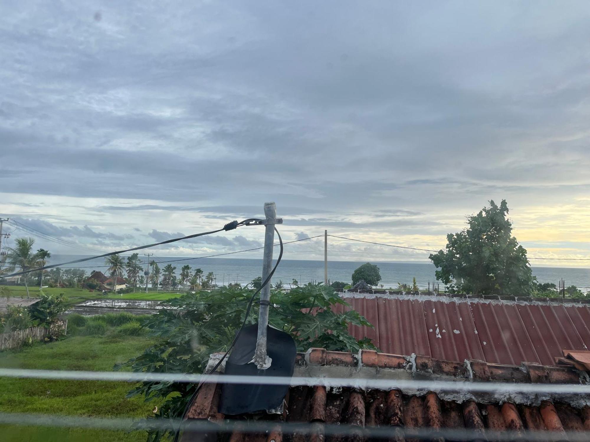 Ayolah Surf House &Surf Camp Apartment Jembrana  Exterior photo